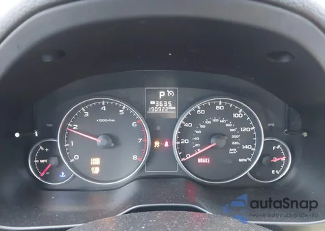 2013 Subaru Legacy 2.5I Premium z USA, uszkodzony, nr VIN 4S3BMBH64D3007247